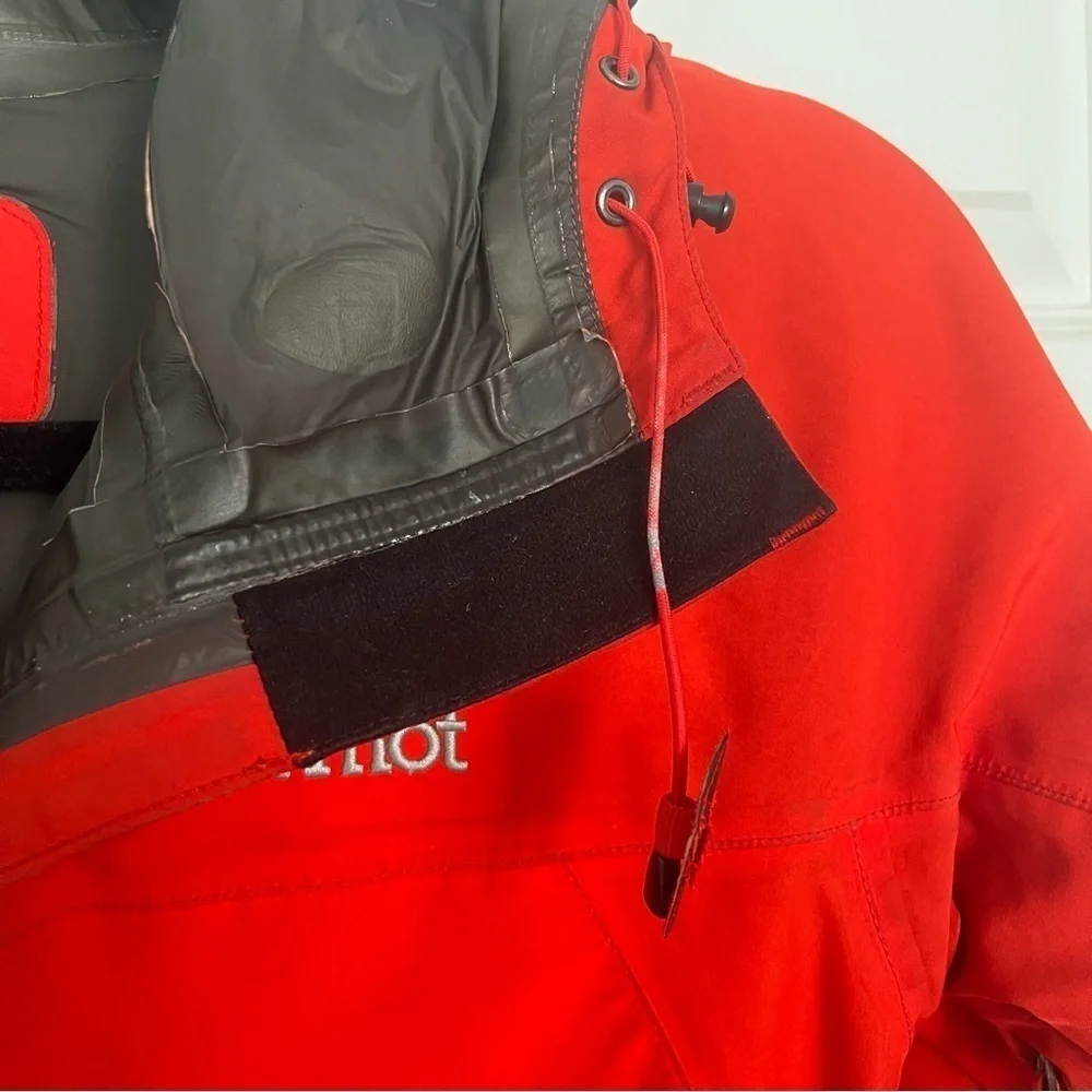 Red Orange Women's Marmot Minimalist Jacket Size XS